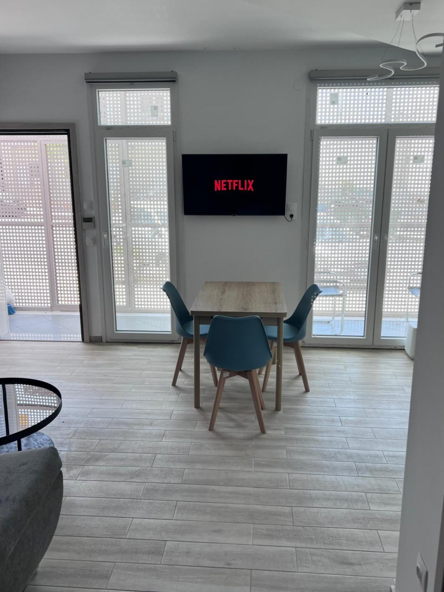 F Apartment Салоники Экстерьер фото